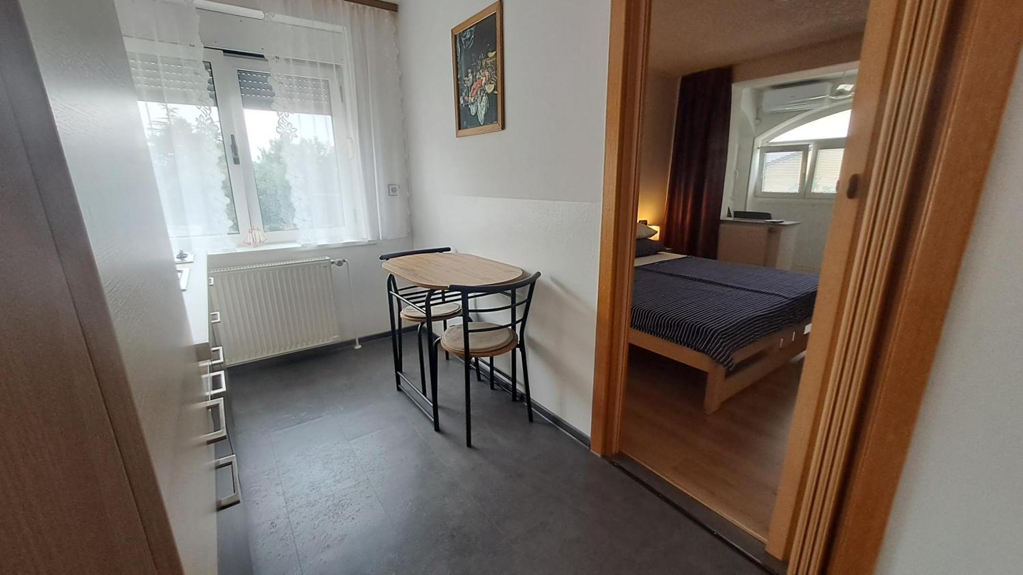 Studio Apartments Maslinik 克尔克 外观 照片